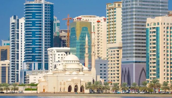 مقایسه دبی و شارجه برای خرید خانه ویژگیها